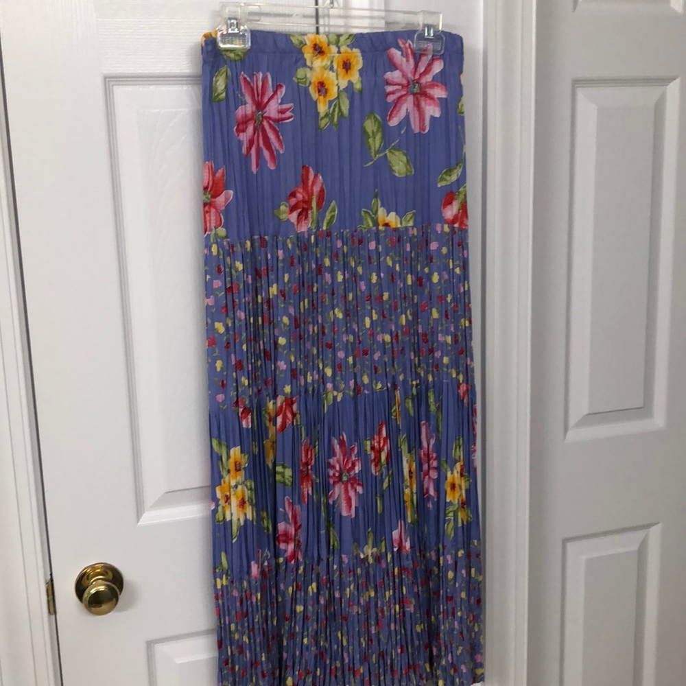 Cold Water Creek Broom Skirt